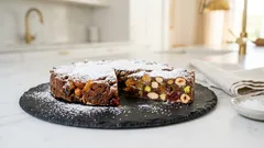 Panforte Σιένα στο σπίτι: γιορτινή μπάρα με ξηρούς καρπούς, μέλι και μπαχαρικά